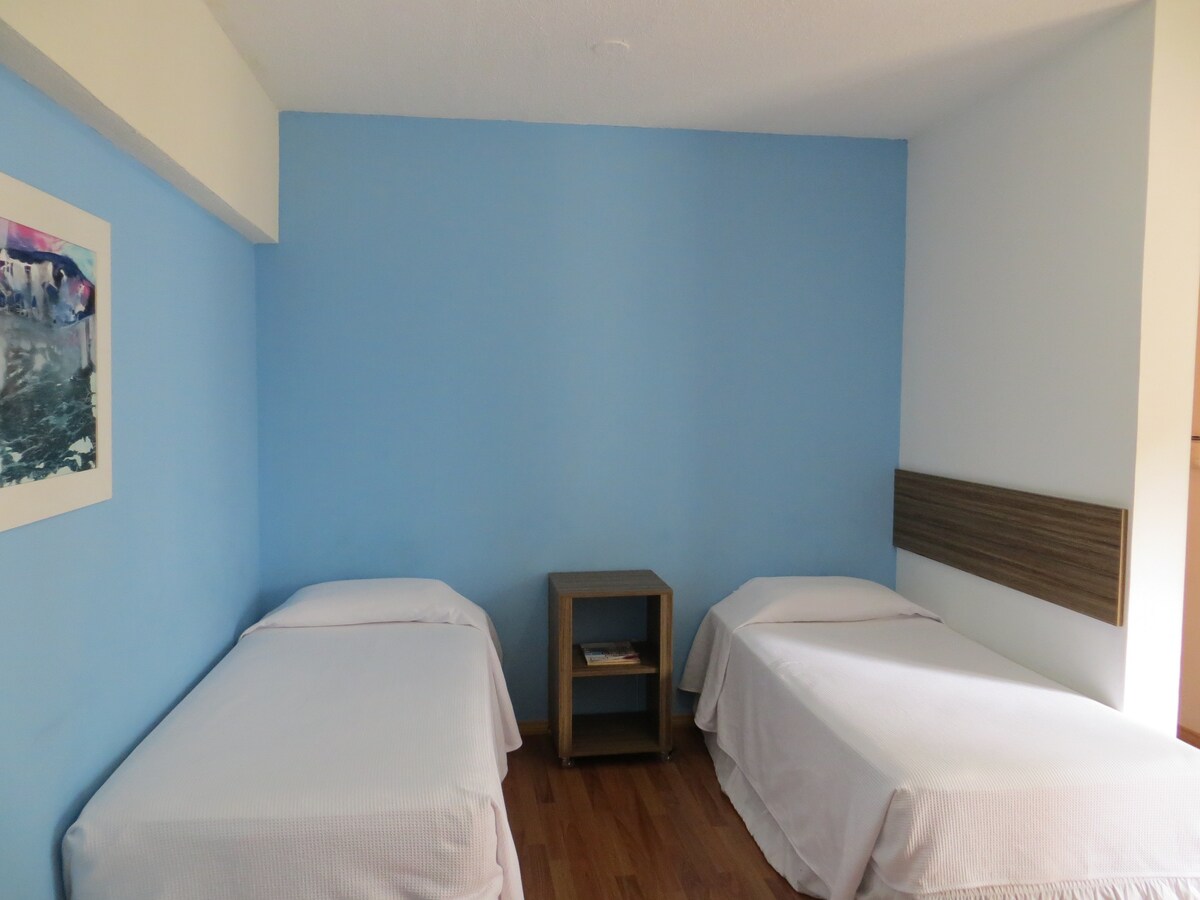 Suíte de hotel quarto e sala - 50m²