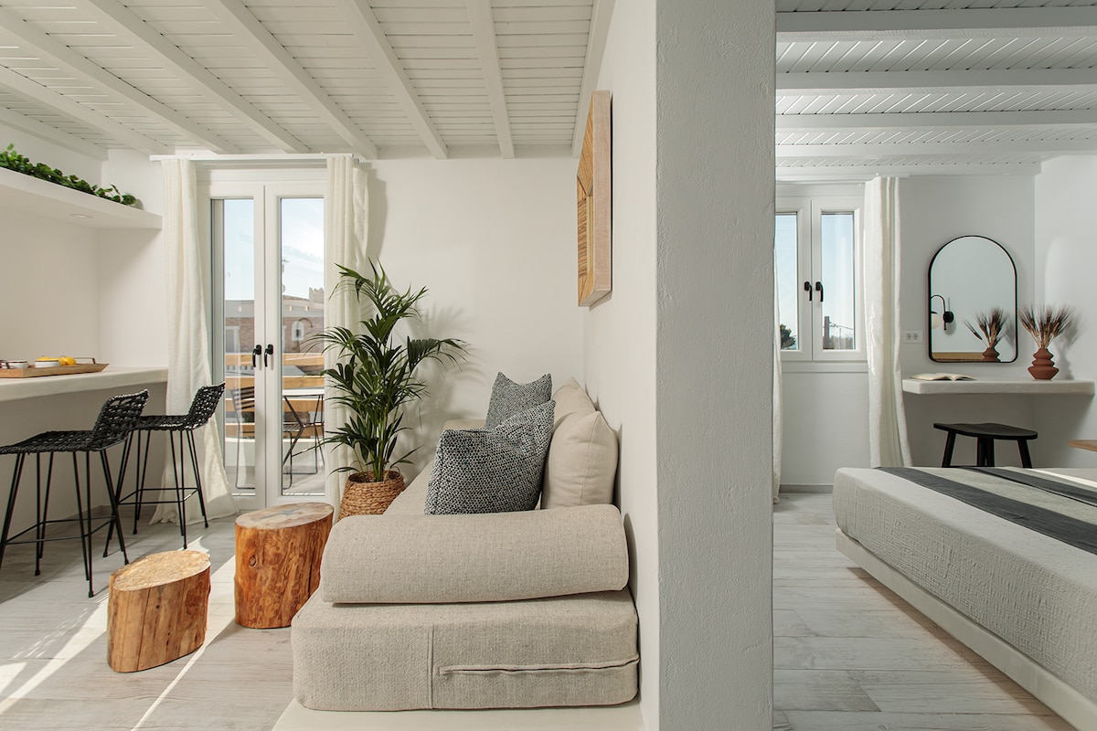 Hermes Junior Suite, 90 m from the beach