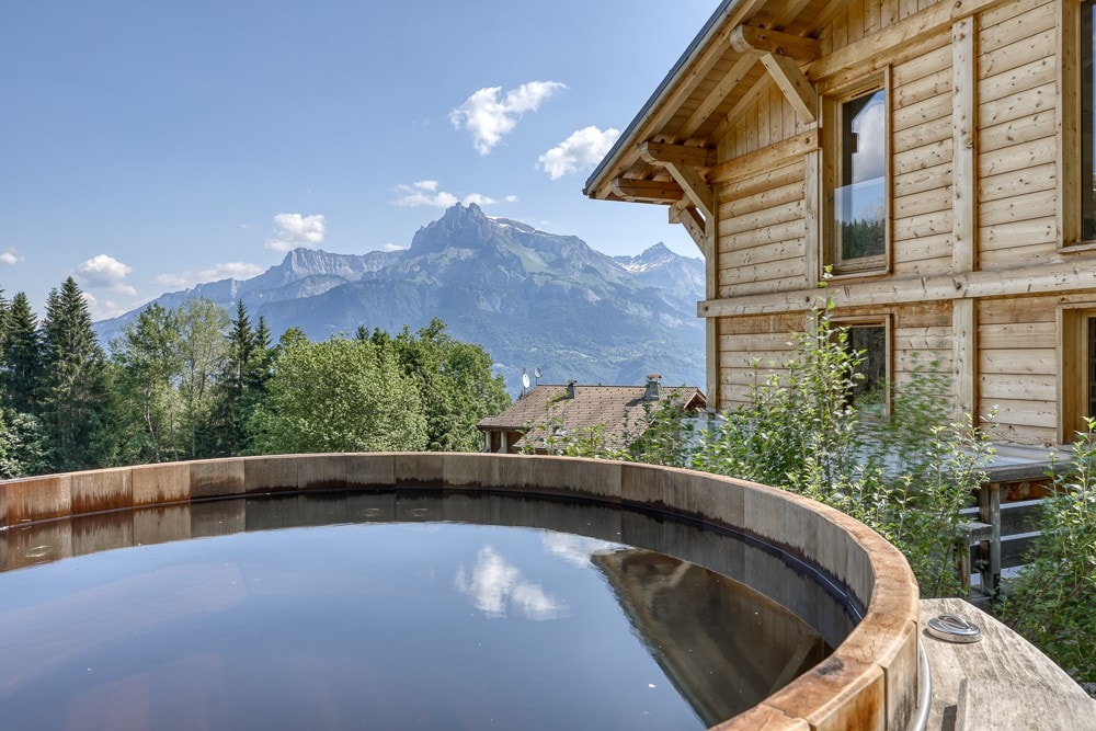 Chalet de luxe, jacuzzi, sauna, vue Mont-Blanc