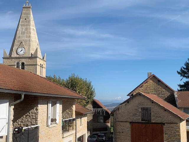 Saint-Hilaire-de-Brens的民宿