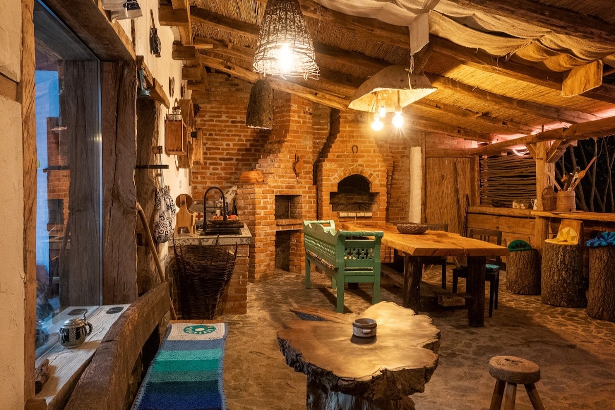 Conacu' Iancu - the first traditional smart home
