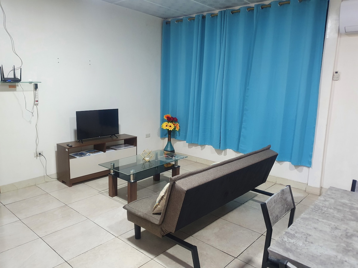 位于瓜亚基尔（ Guayaquil ）市中心的舒适公寓