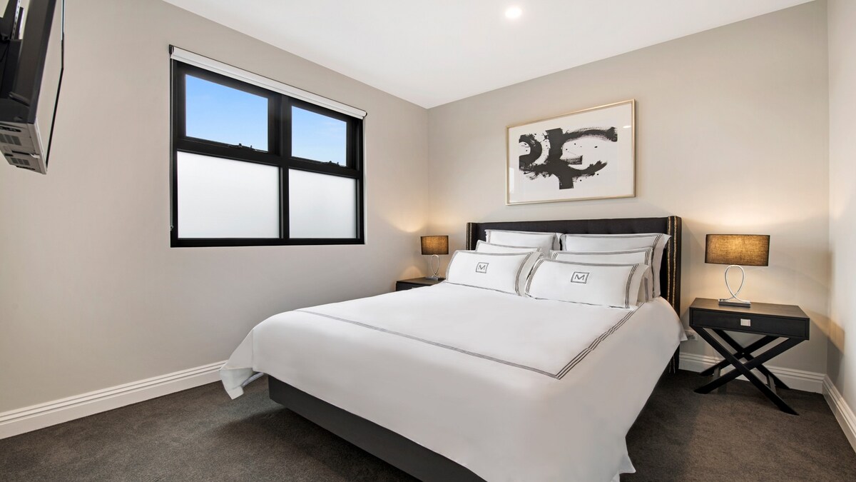 Manhattan Apt Caulfield North 2 Bed Premier