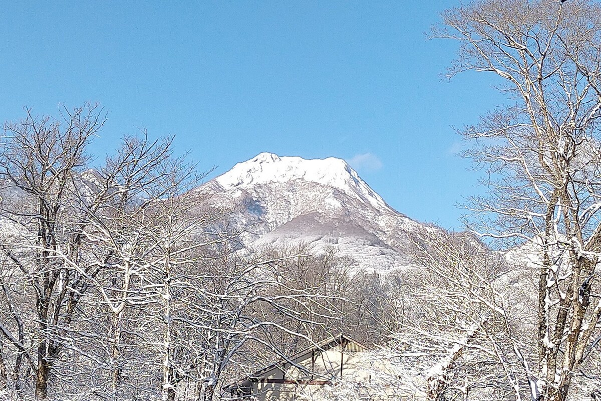 [Guesthouse Aozora 207] 4分钟车程到滑雪场！ 免费停车，提供无线网络