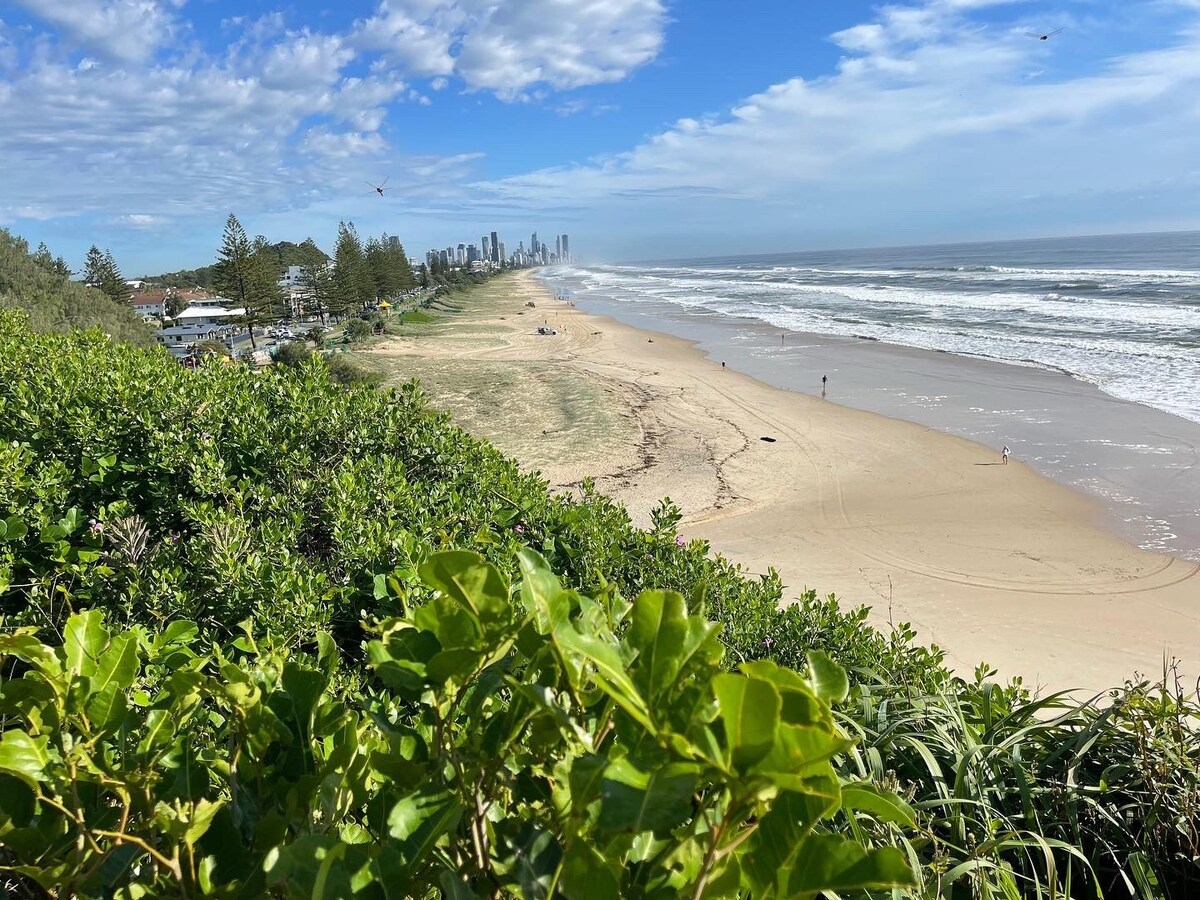 Broadbeach/Nobbys Beach附近的美人鱼海滩别墅