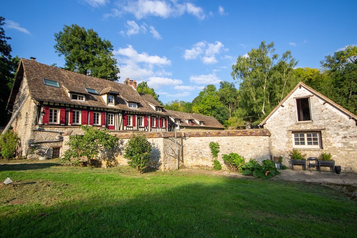 Le Petit Moulin