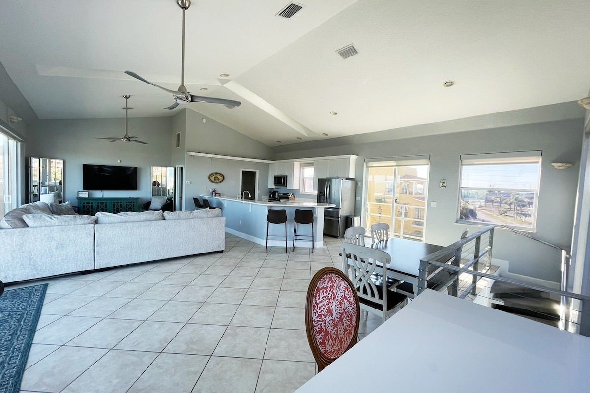 New! Breathtaking Ocean Views! 2500sf 4/3.5 Home!