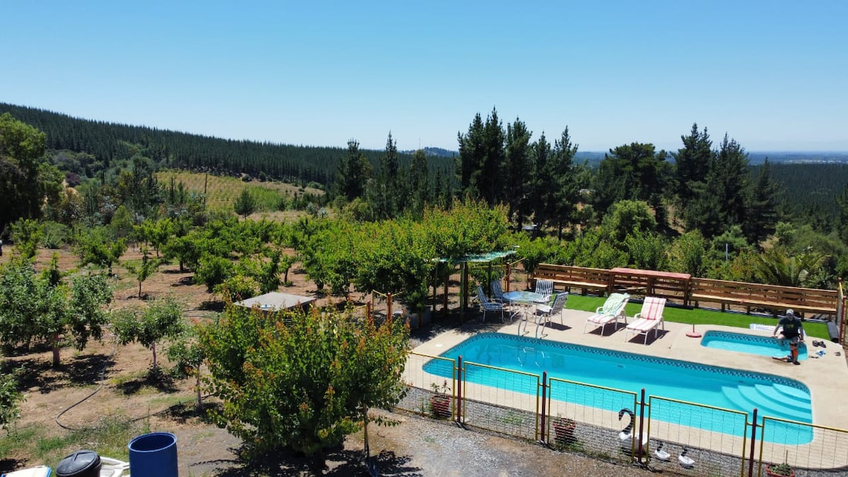 Excelente Cabaña con Piscina en Quillón