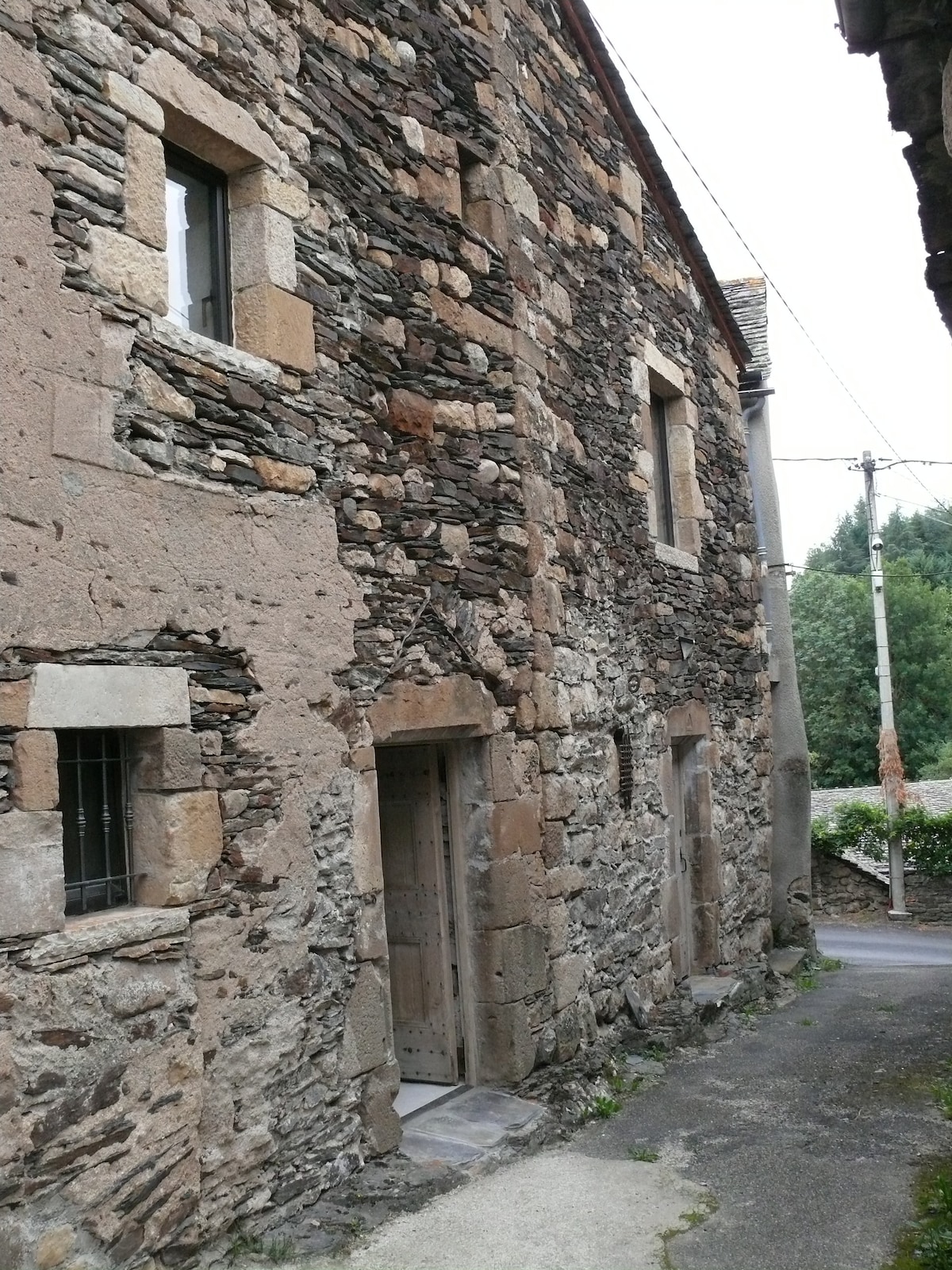 Petit gîte indépendant 2 personnes.