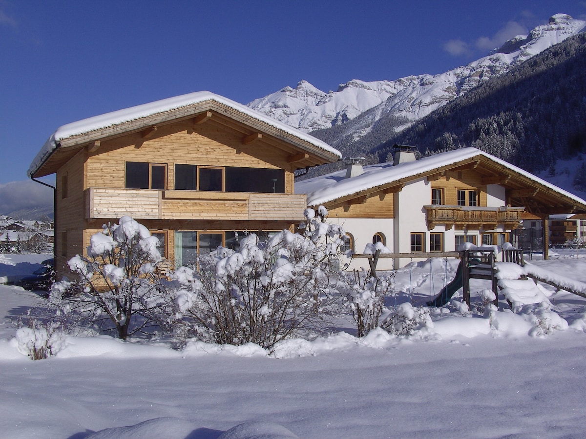 Bioholzhaus in traumhafter Lage mit freiem Blick