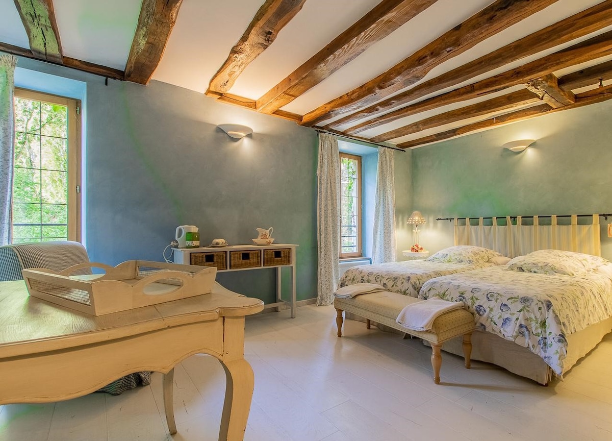 The DOMAIN of MOROGES, LAMARTINE Bed & Breakfast