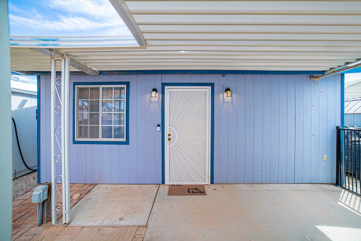 Little Blue - Casita w/ Queen bed, Covered parking