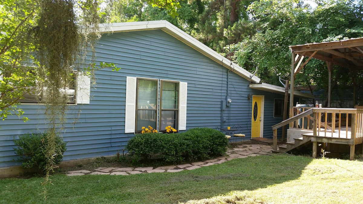 Waterfront Lake Home - Sunset Cove on Sam Rayburn