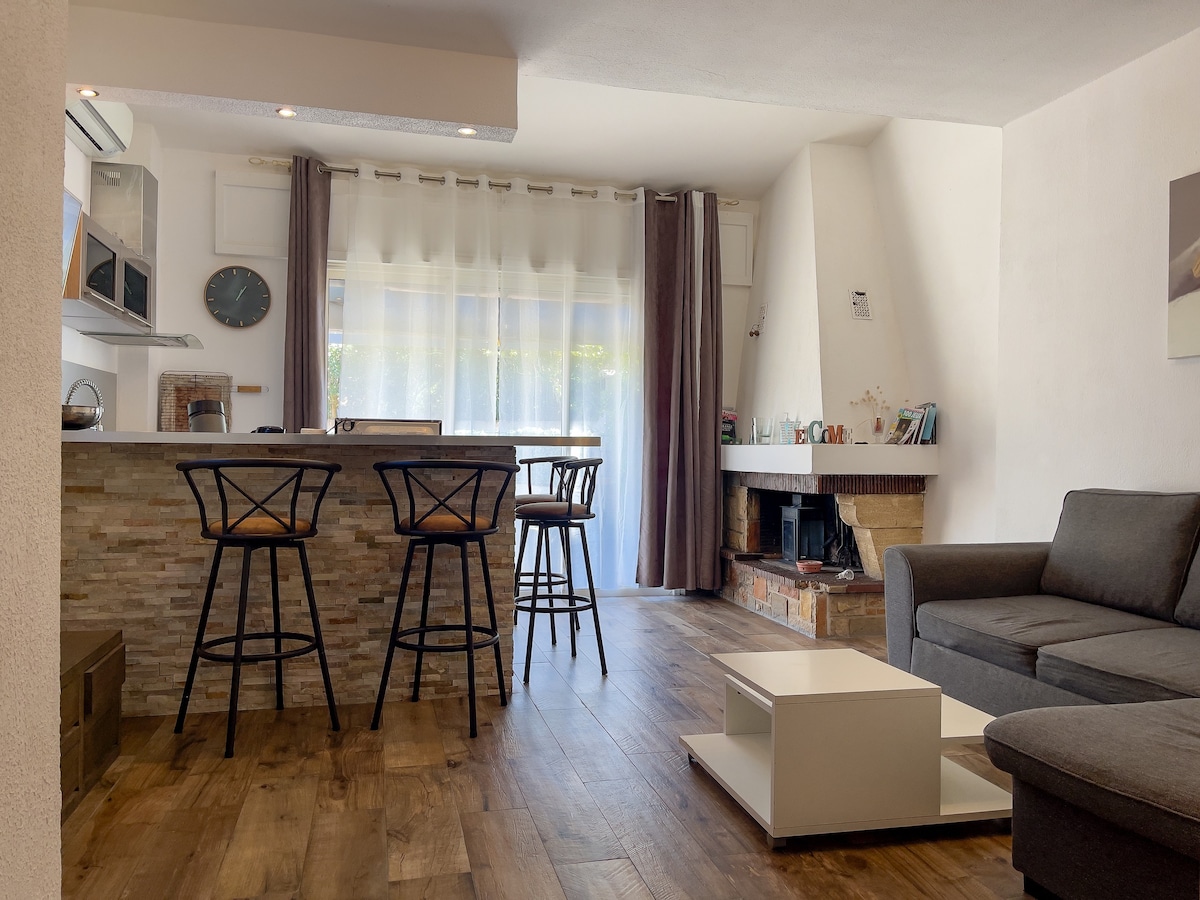 Appartement Maenat, 3 étoiles à 200m de la plage