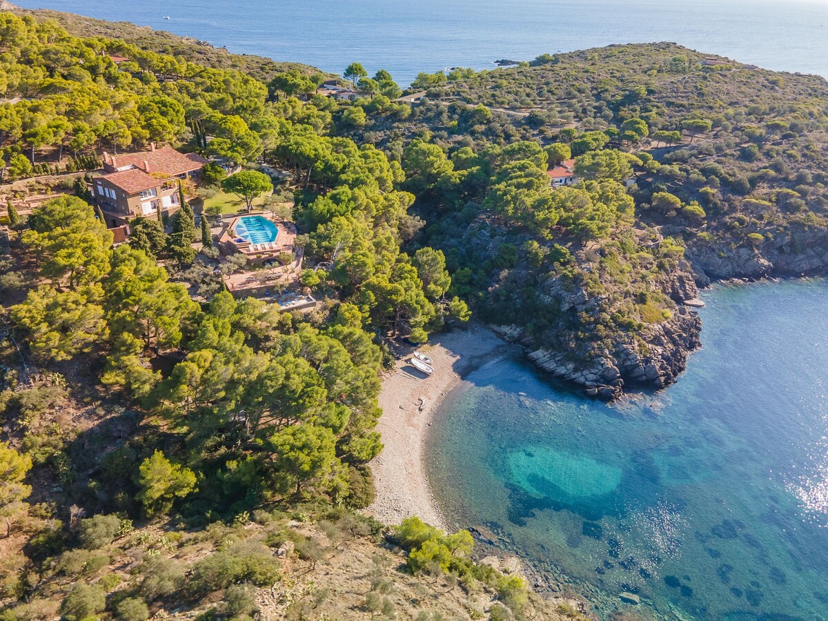 CASA GUILLOLA CADAQUÉS