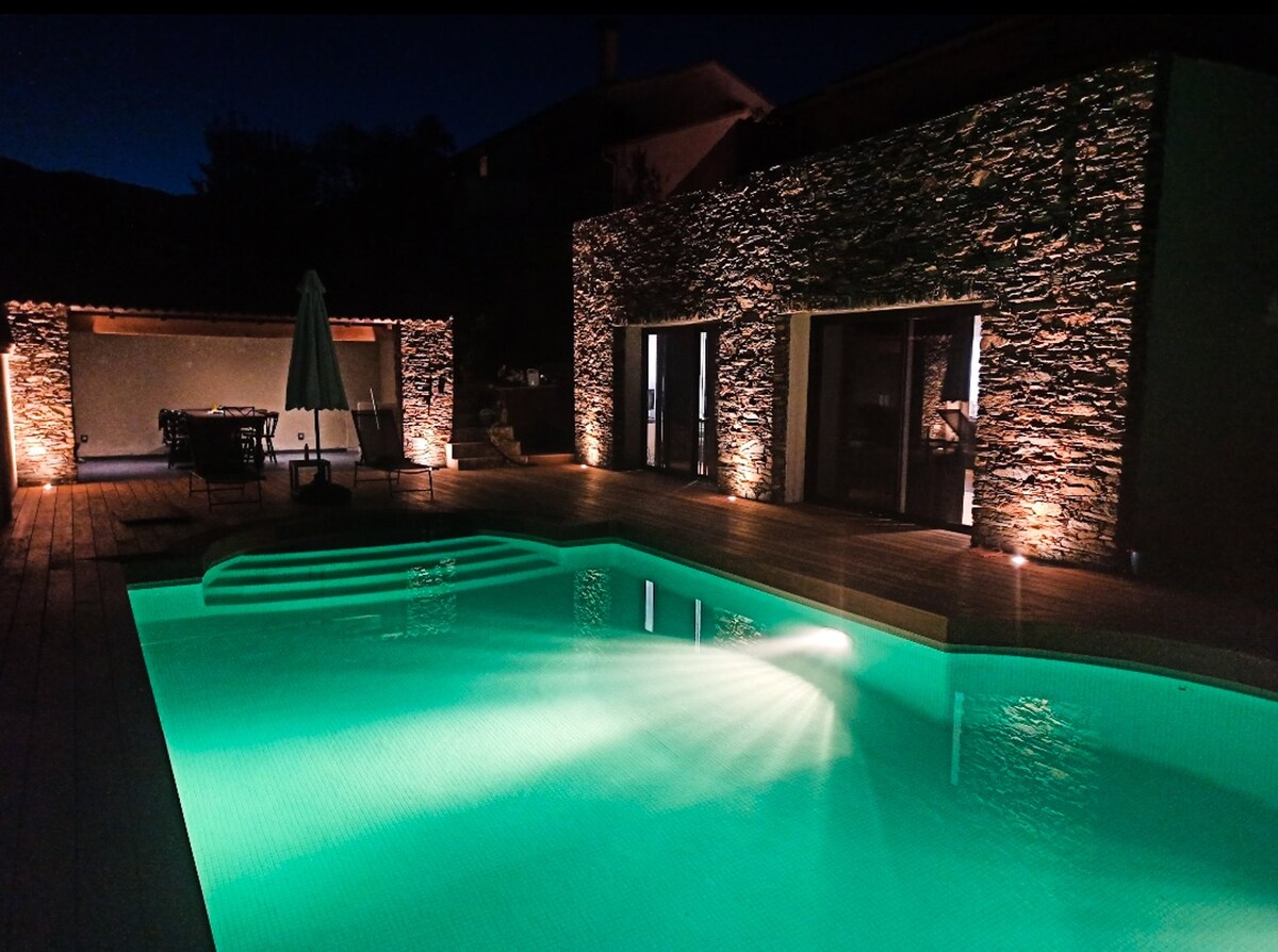 Villa moderne avec piscine privative