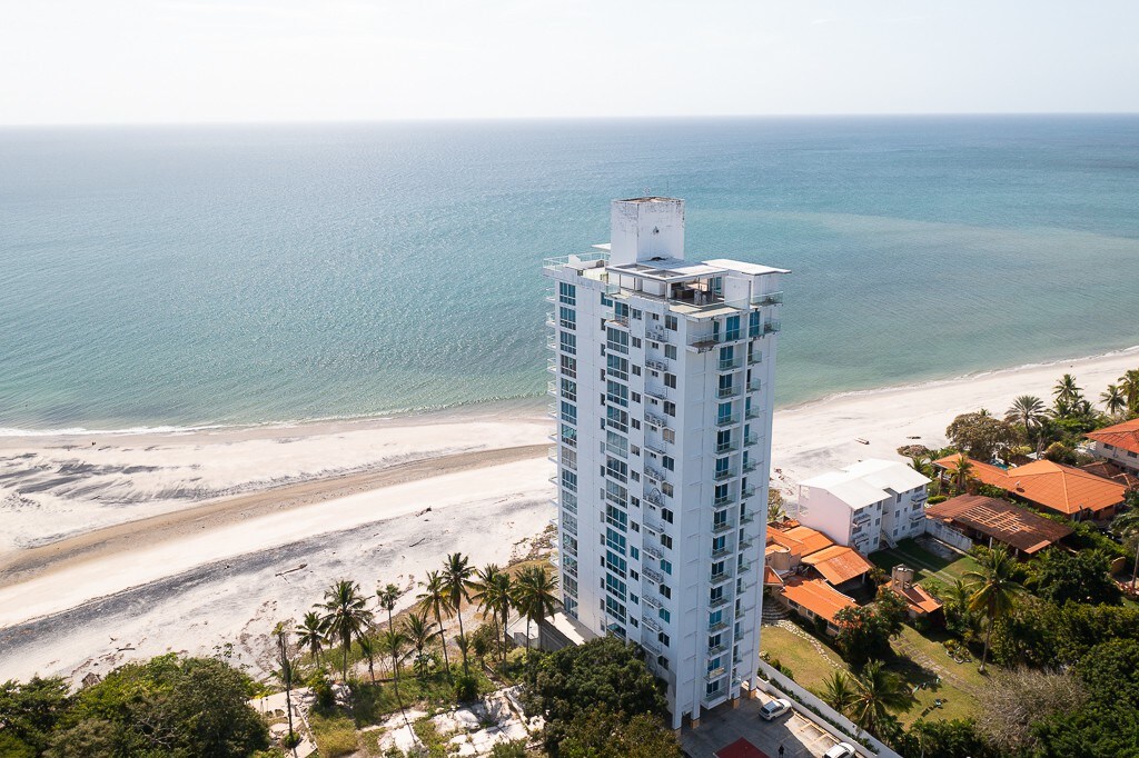 巴拿马海滨专属海滩公寓。