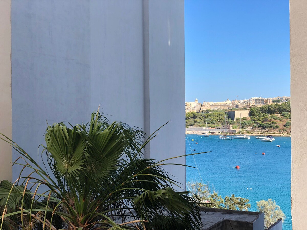 斯利马（ Sliema ）独立套房的美丽客房