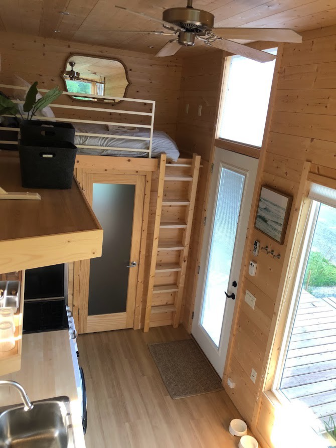 Balsam Lake Modern Tiny Home Escape