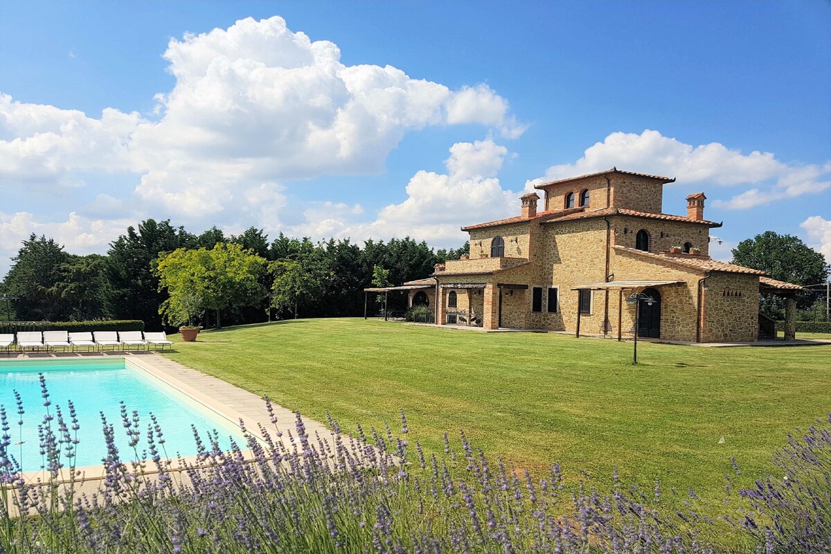 Villa Ranciano - With pool near Lake Trasimeno