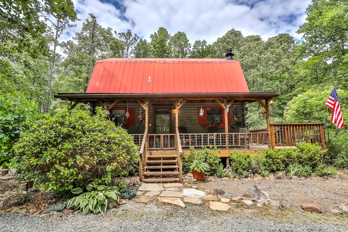 True cabin, river access, dogs, remote on 8.5 acre