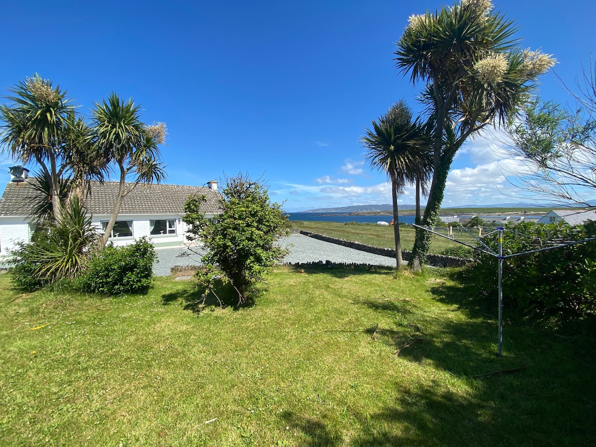 “Sally’s” Portnoo Seaside Cottage.