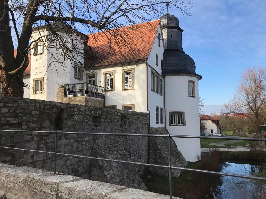 Grimms Schlossapartments - Tapferes Schneiderlein