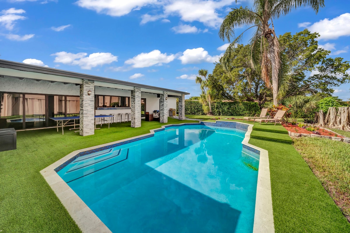 Luxury Pool Home | Miami Bliss