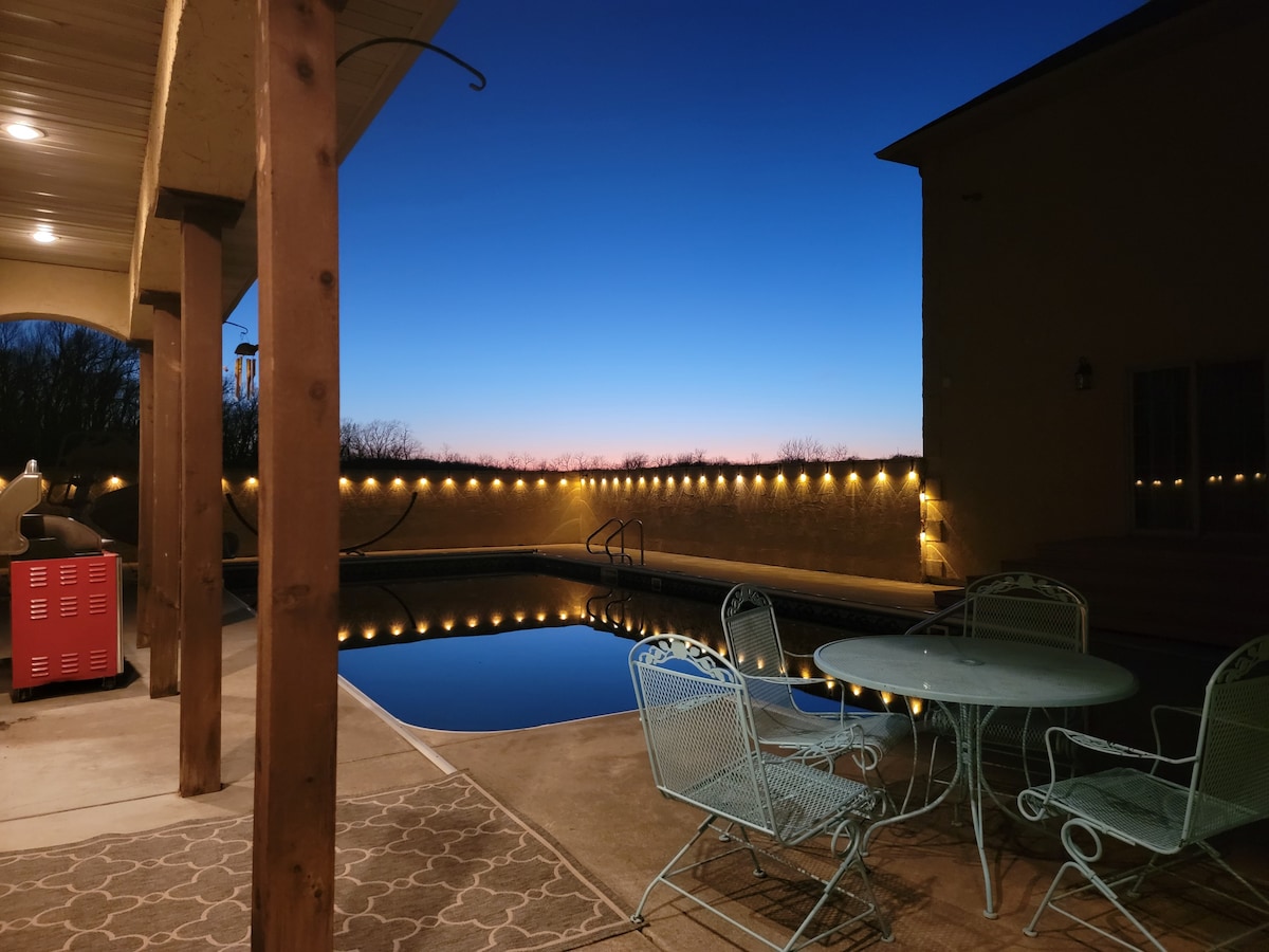 Country suite by the pool.