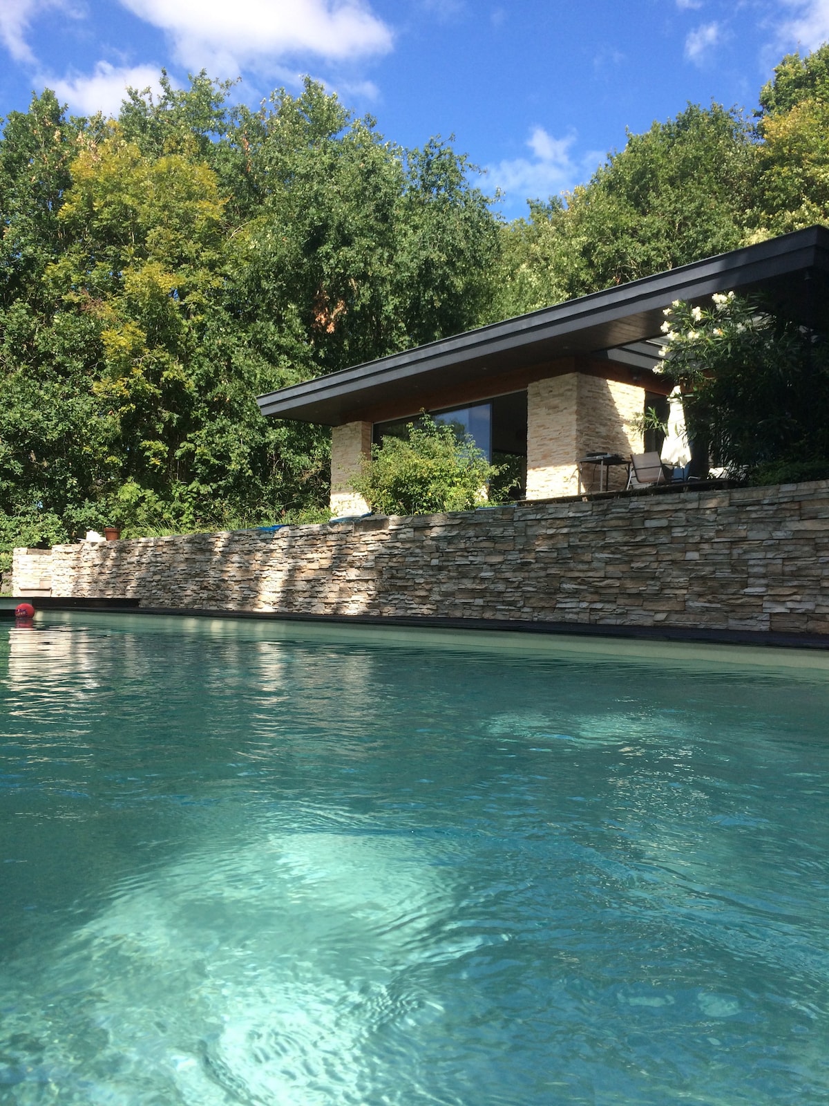 Magnifique maison d'architecte avec piscine et spa
