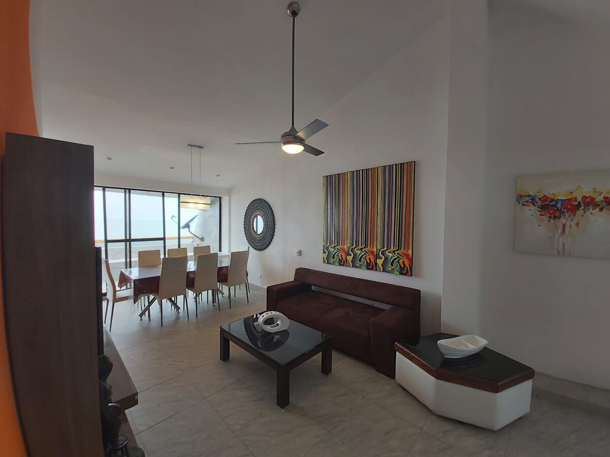 位于Playa Almendro的美丽公寓，可欣赏海景