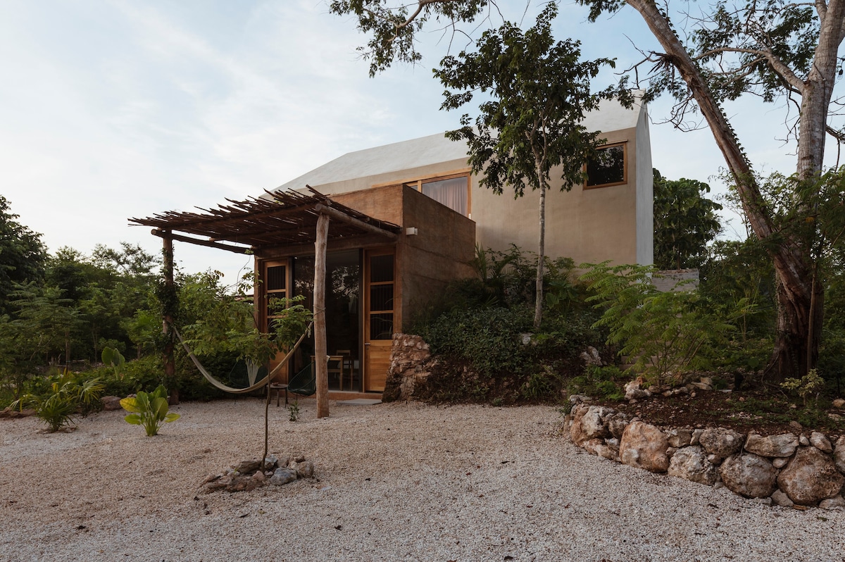 Galopina en la selva yucateca, Habitación Toh