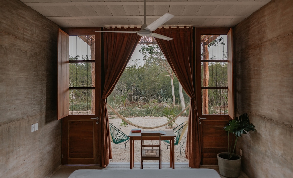 Galopina en la selva yucateca, Habitación Toh