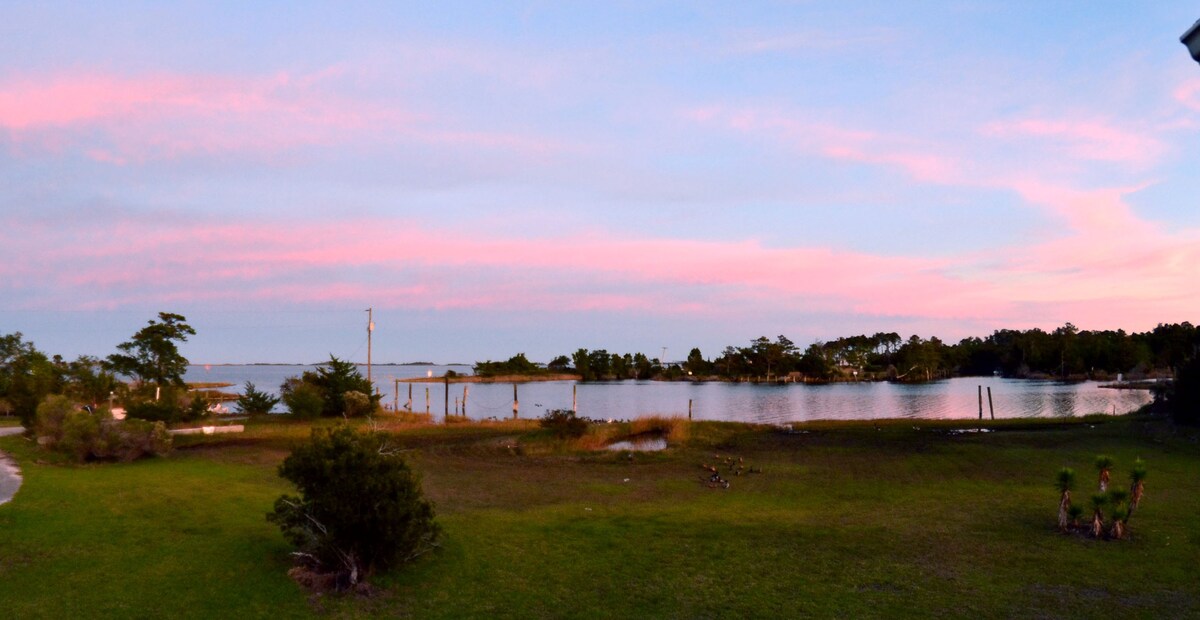 Sunrise & Sunset Vibrant Views of Harbor & Bay