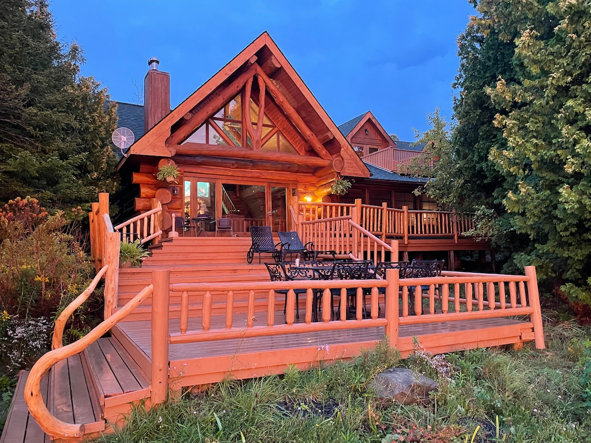 Wishbone Retreat Waterfront Log Home.