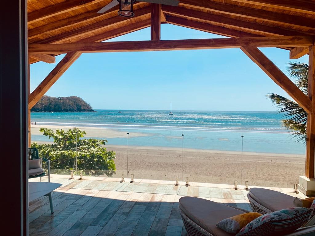 Casa Del Mar
Lovely Ocean Front Vacation Home