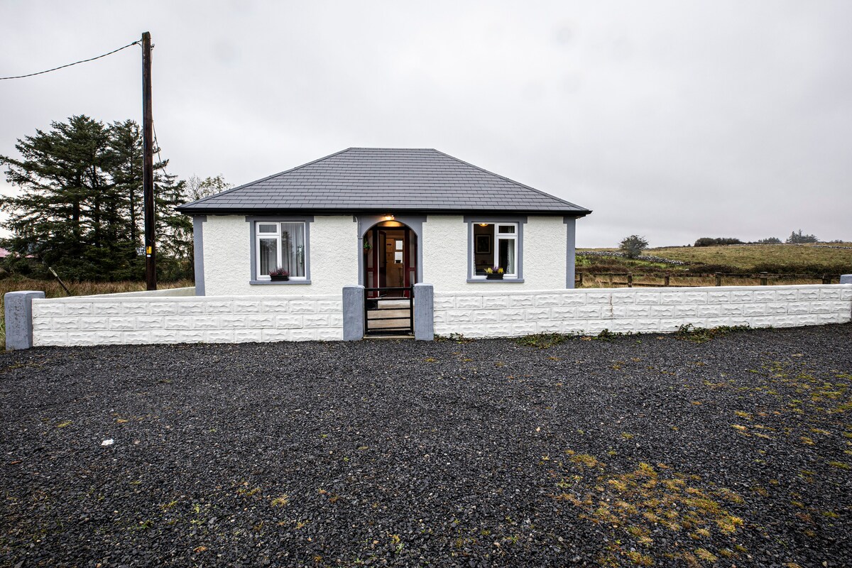 Charming Rural Cottage.