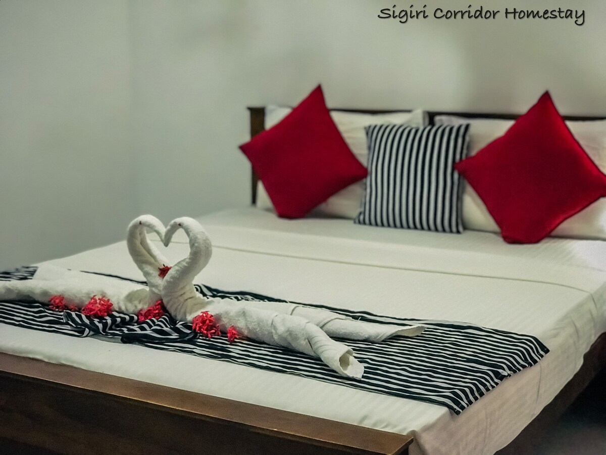 Sigiriya - Double Room - AC, Bed & Breakfast