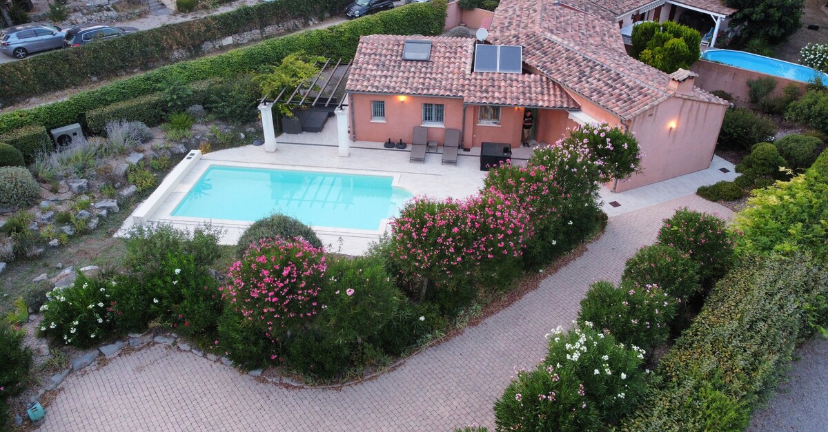 Villa privée grand standing avec piscine chauffée
