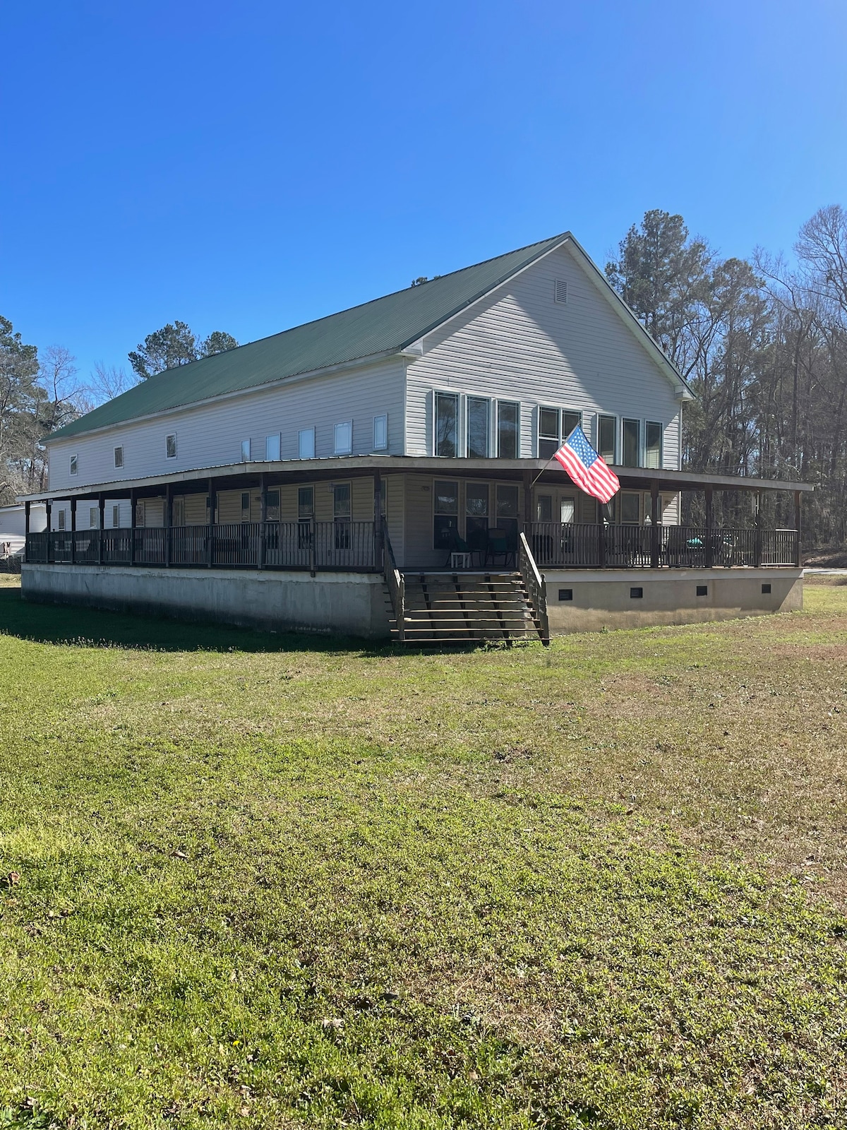 Spacious home with lake access on Lake Marion