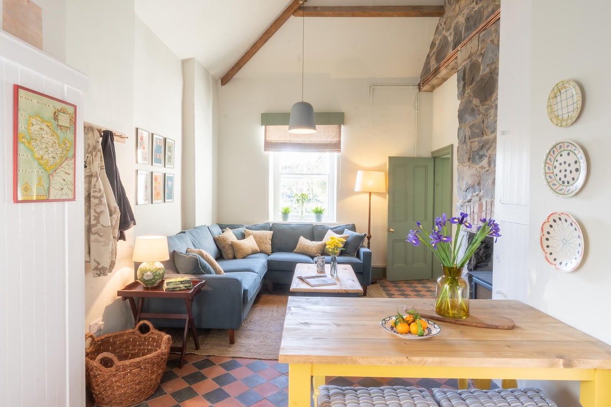 The Gardener 's Bothy at Wildheart Escapes