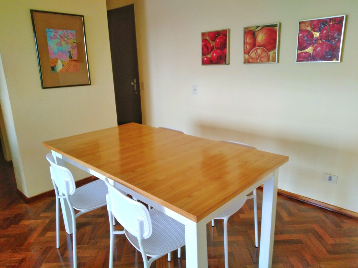 Spacious 2 bedroom apartment. Plaza Uruguaya area