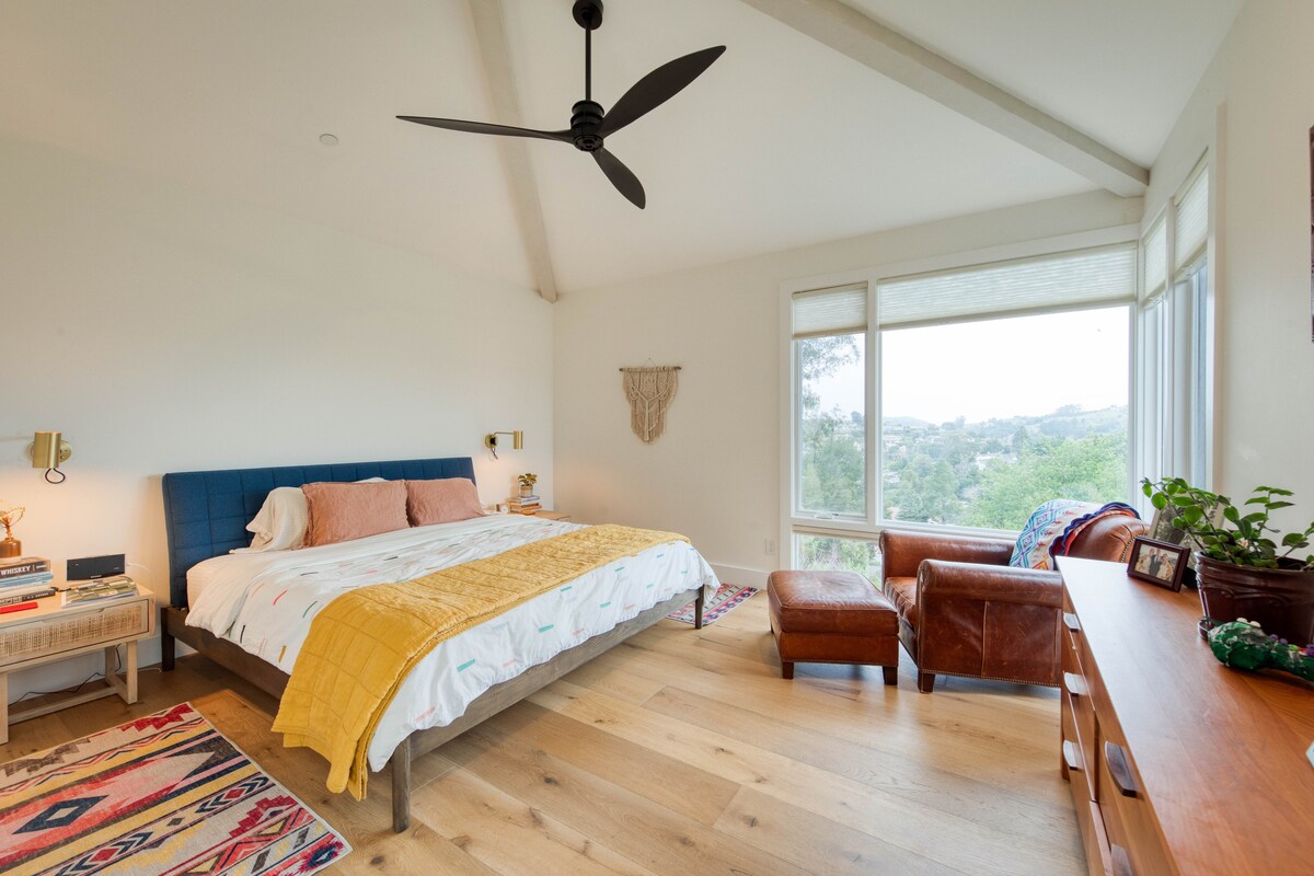 Renovated Mill Valley charmer w/ sweeping views