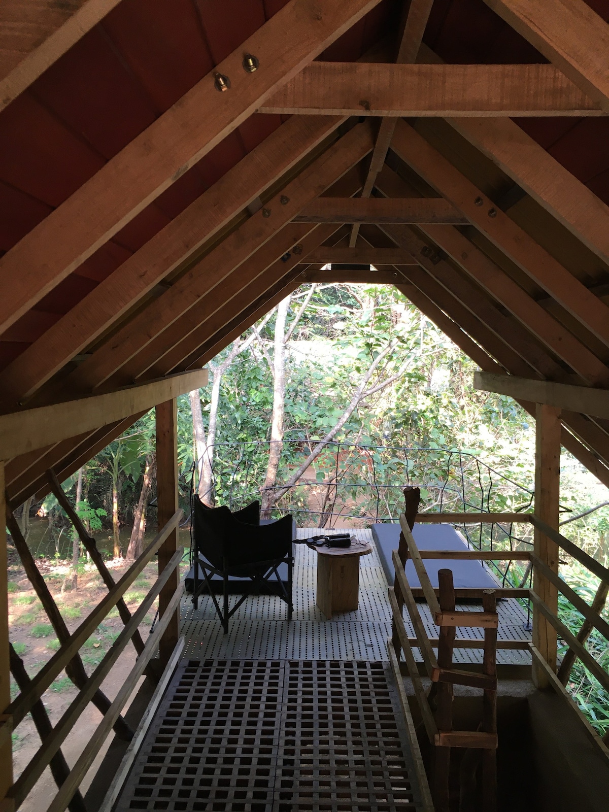 Tree House Birders ’Nook. Galkadawala Forest Lodge