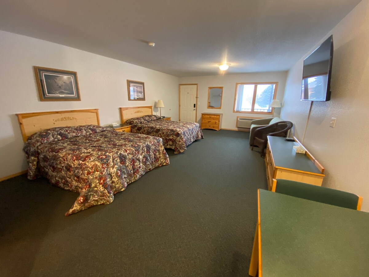 # 25 Lakes Lodge -迷人的1间客房套房