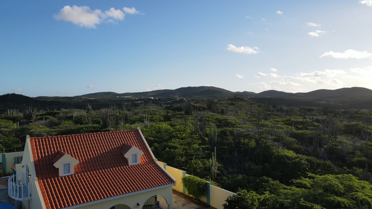 Bonvilla Aruba in the middle of nature