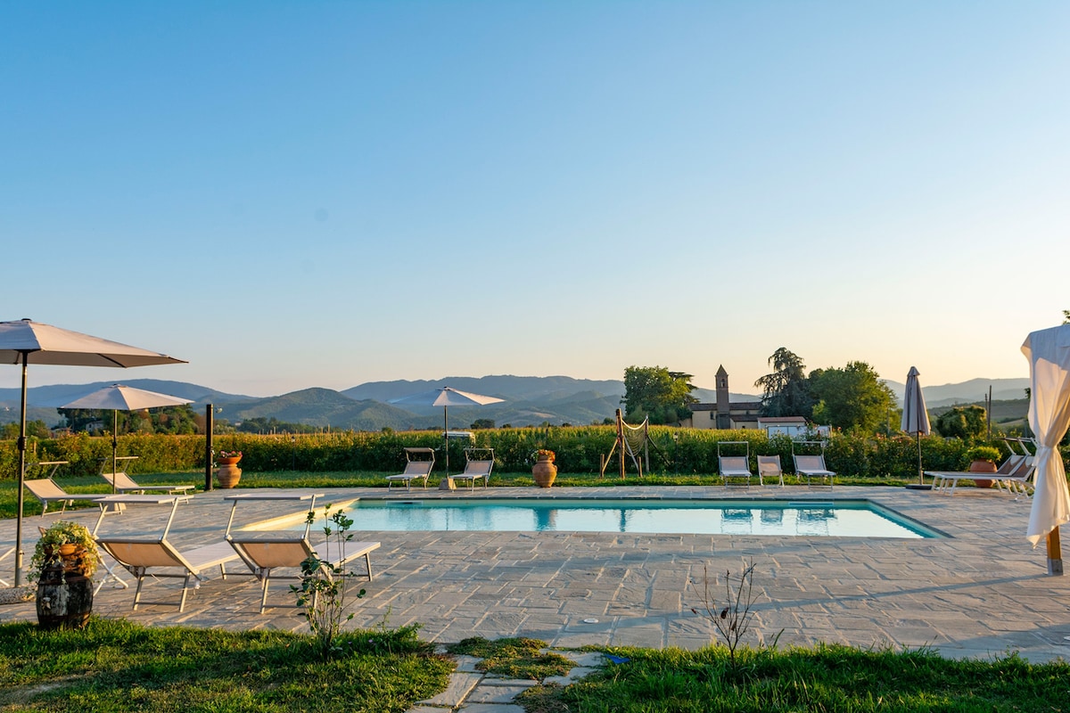 Villa Barnaba - With pool and a/c in Mugello area