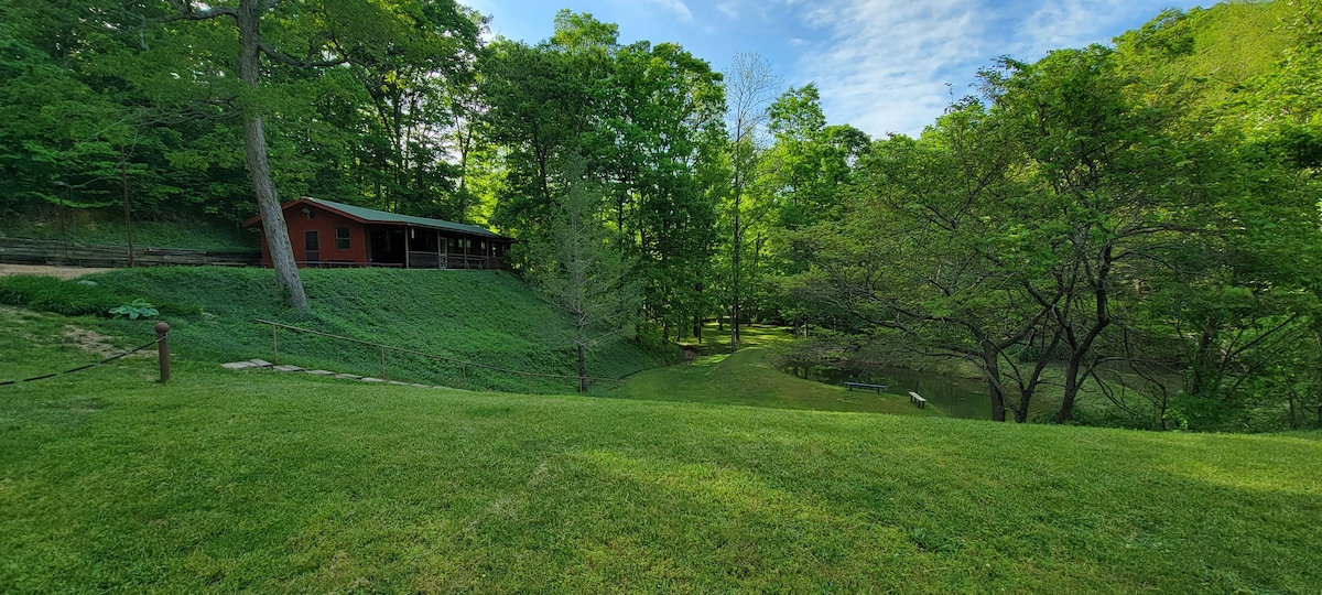 Secluded Cabin, Private Lake! Nature Lover's Dream