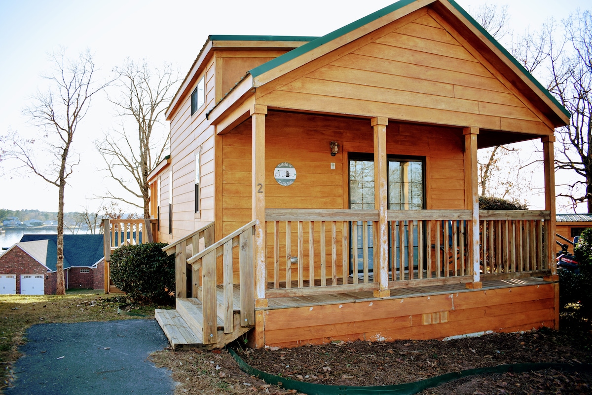 Acadian Shores Cabins. Cabin-2 Lake View