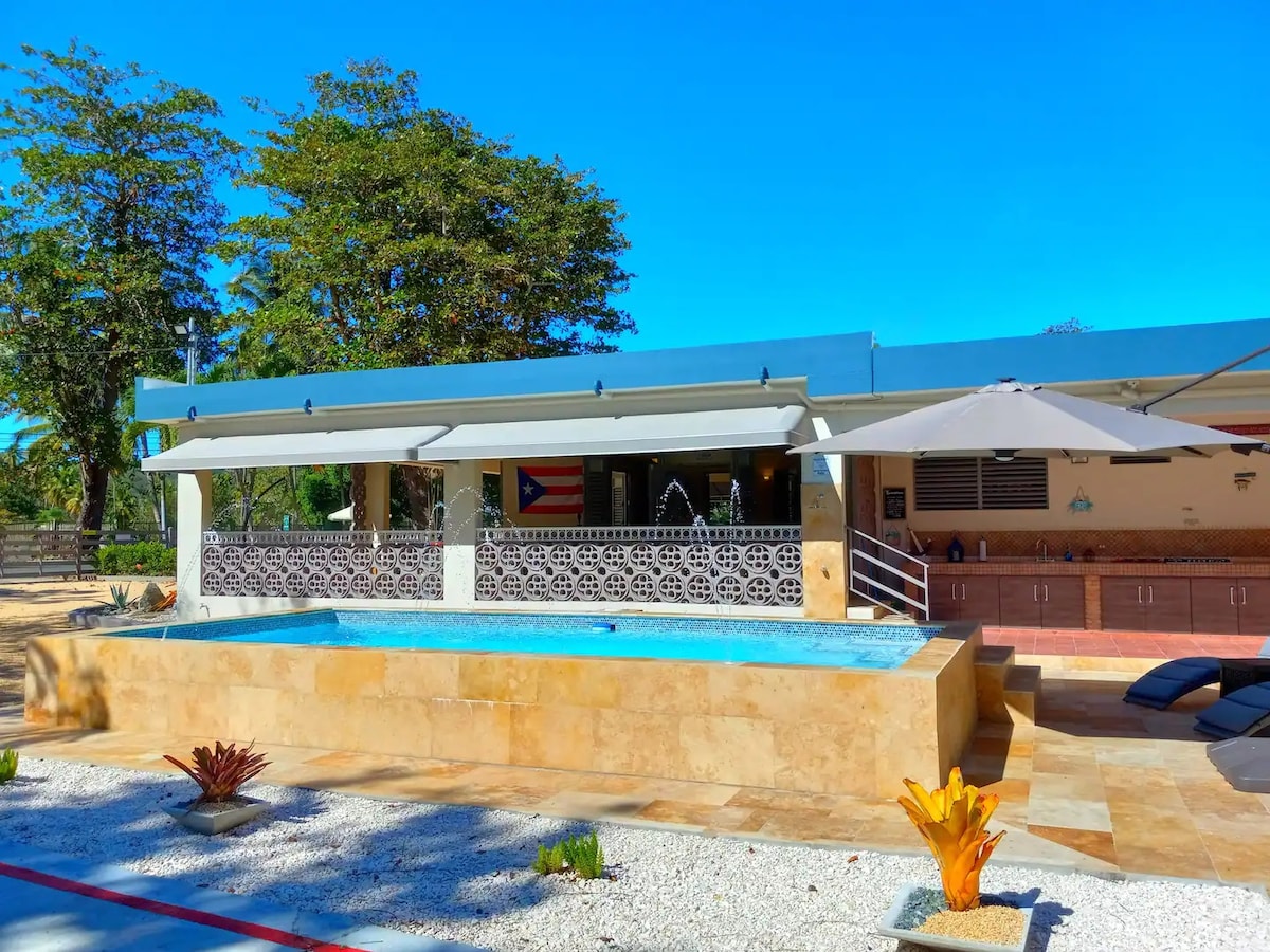 La Hacienda Beach House-Beach Front Near Rincón PR